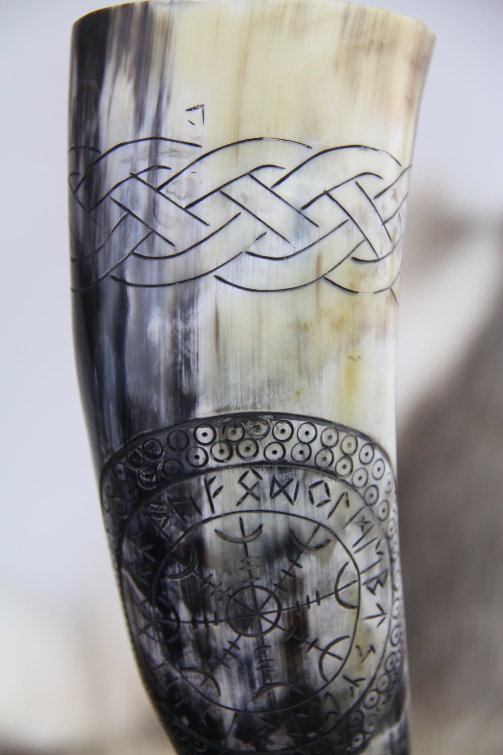 Vegvísir Drinking Horn - Side View