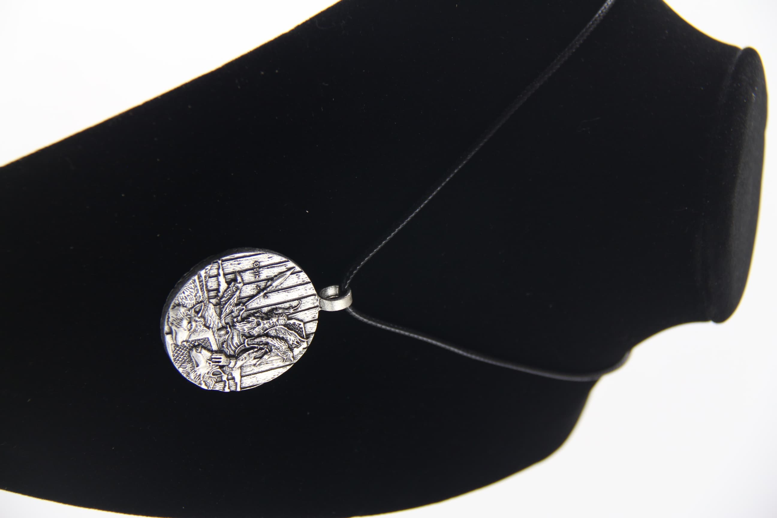 Odin's Necklace - Detail View