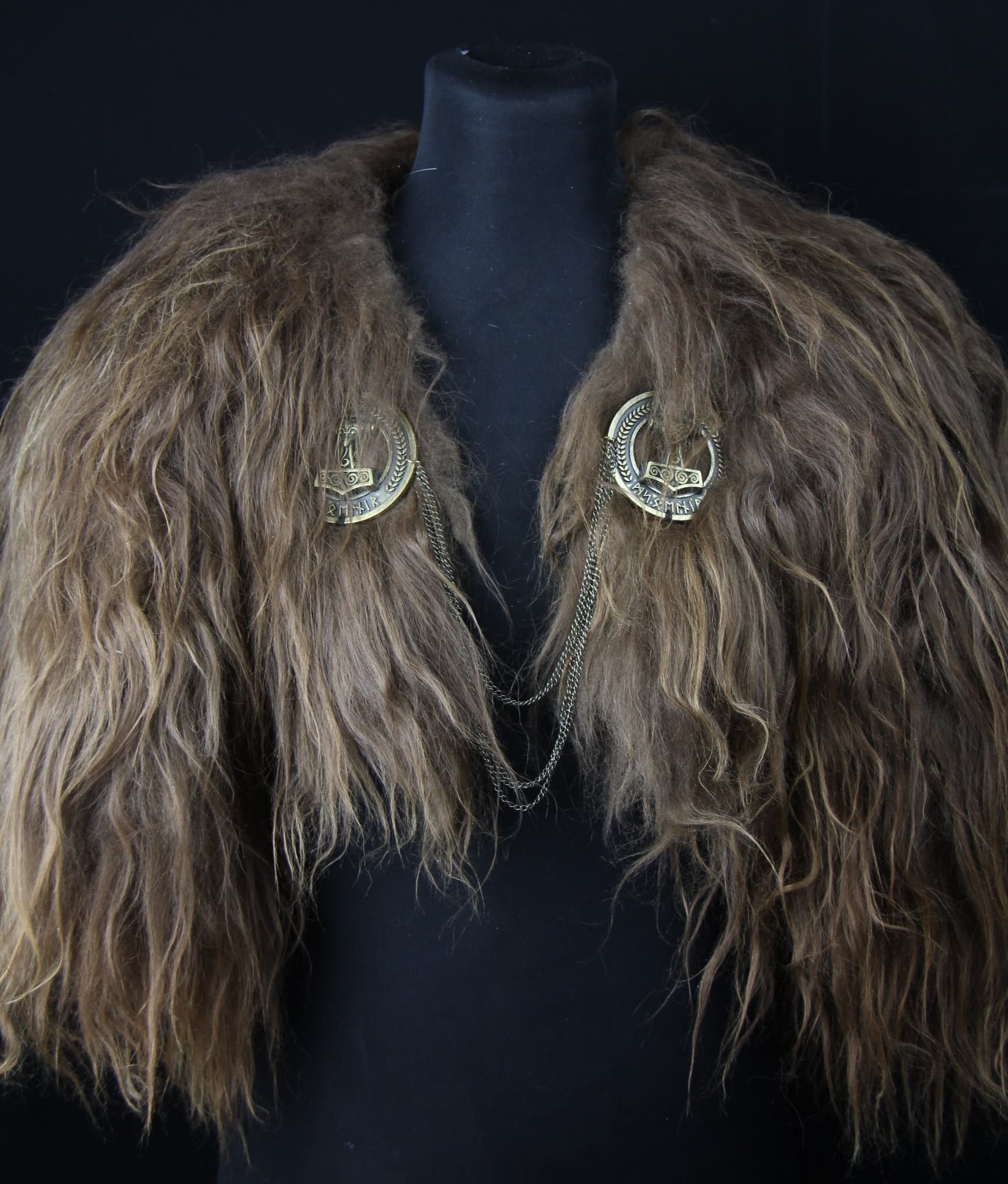 Rusty Brown Icelandic Sheep Mantle